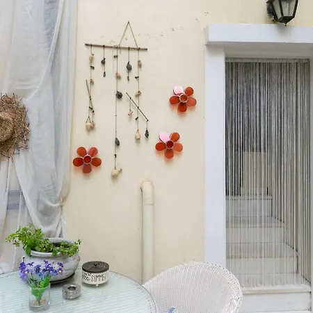 Cozy House With Garden Near The Old Town & Beach Apartment *